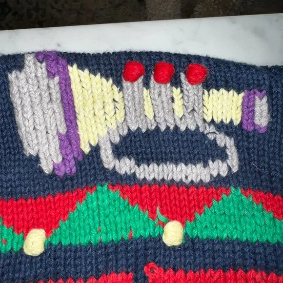 Traditional Tradng Co Christmas Holiday Sweater with a Varsity Vibe Size… - Picture 7 of 10